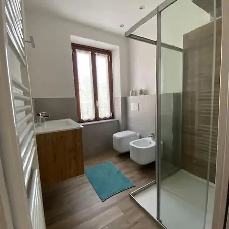 Casa Mirta Манделло-дель-Ларио