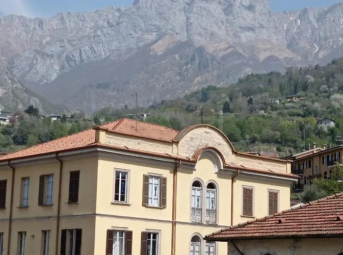 Casa Mirta Mandello del Lario