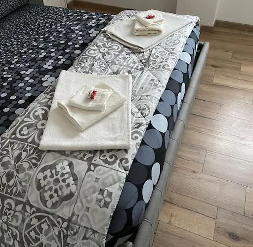 Lägenhet Casa Mirta Mandello del Lario